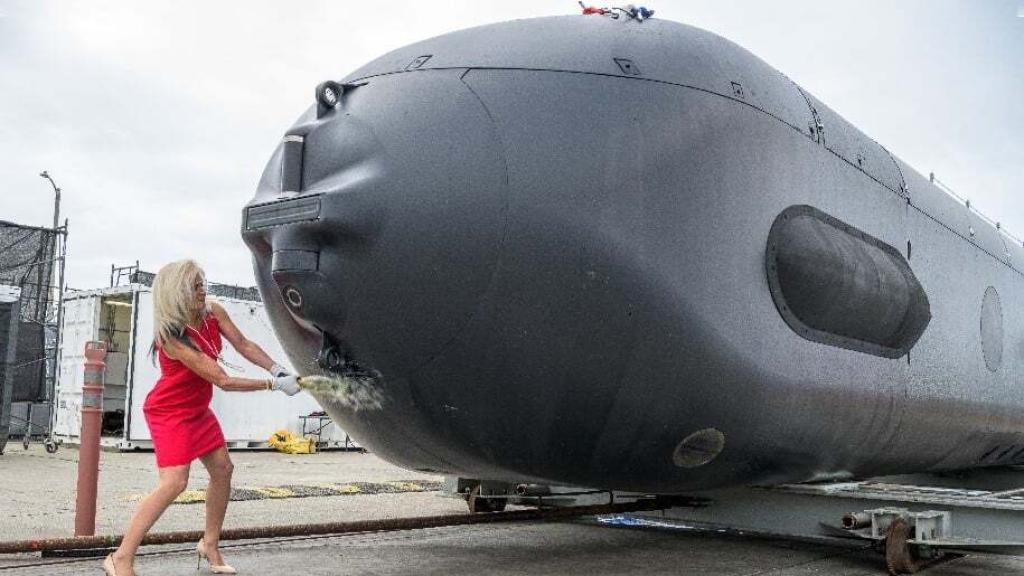 La botadura del primer Orca