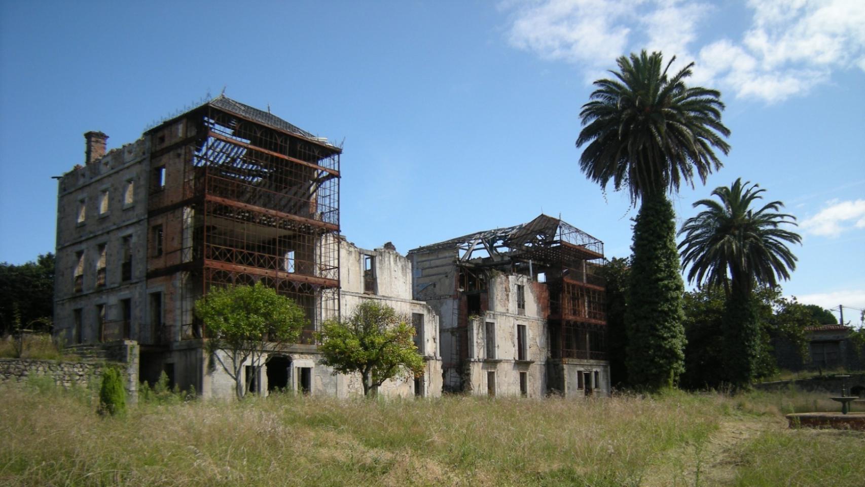 El palacio ubicado en la finca que ha sido aportada al juez para cubrir la fianza de Biosca.