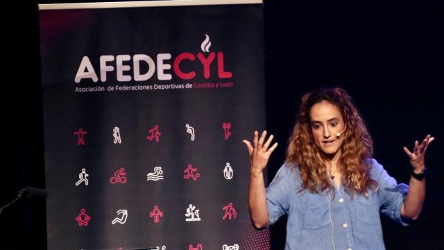 Un momento de la conferencia formativa para escolares organizada por AFEDECYL