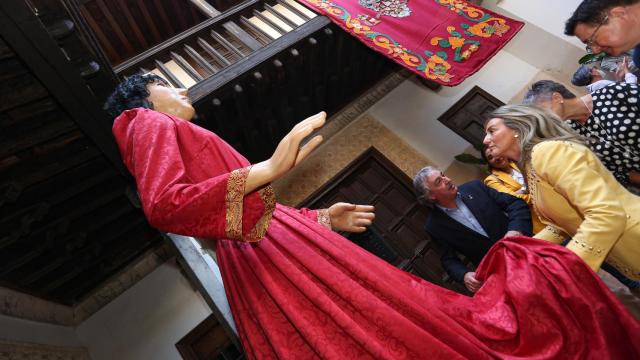 La alcaldesa de Toledo, Milagros Tolón, durante la presentación del Corpus Christi. / Fotos: Óscar Huertas.