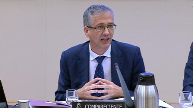 El gobernador del Banco de España, Pablo Hernández de Cos, en el Congreso.