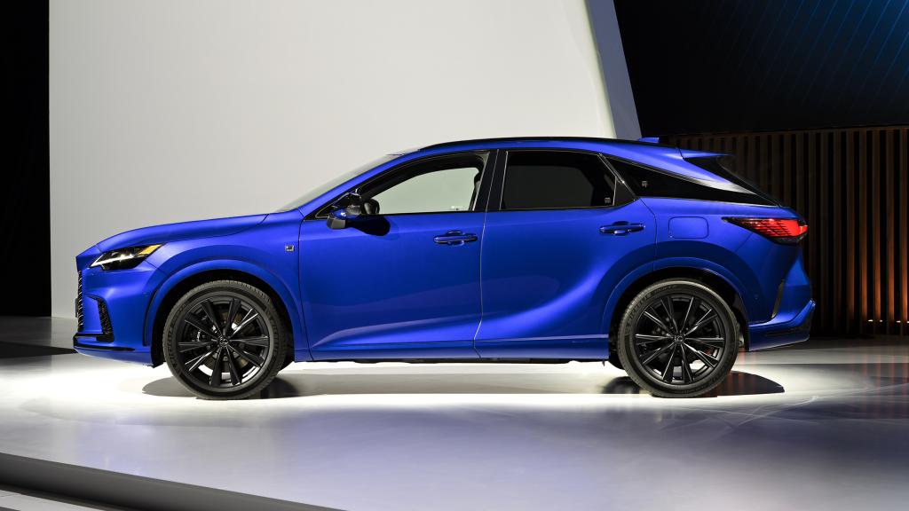 Este SUV de gran tamaño alcanza los 4,89 metros de largo.