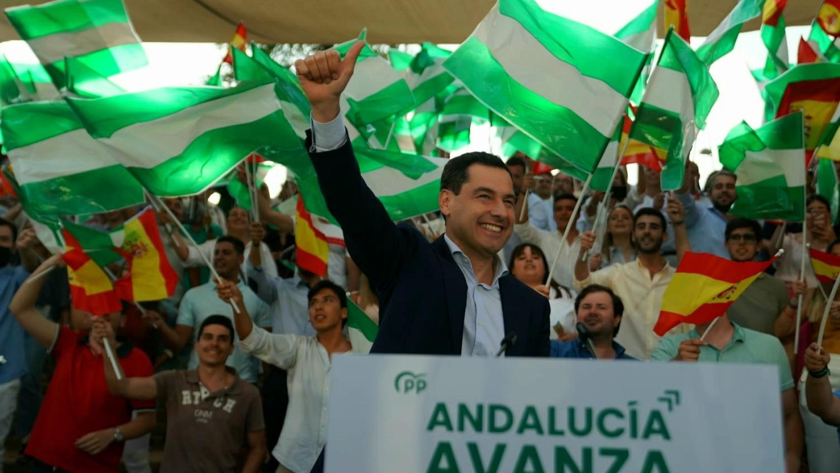 Juanma Moreno en el mitin de inicio de campaña en Málaga.