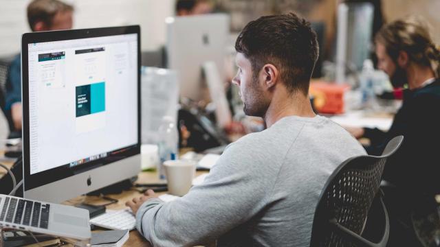 Estudiante de informática. FOTO: Unsplash/ Studio Republic