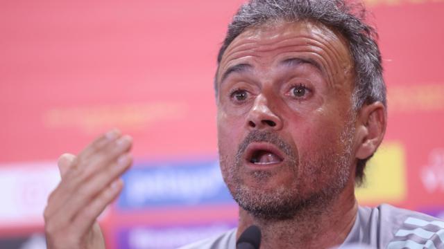 Luis Enrique durante una rueda de prensa con España