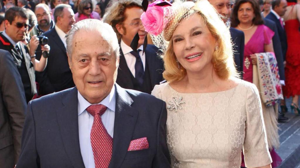 El torero Miguel Báez 'El Litri' y su mujer, Conchita Spínola, en una imagen de archivo tomada hace unos años.