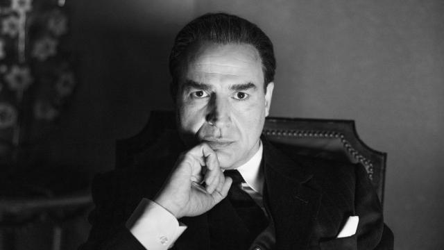 Alberto San Juan es Cristóbal Balenciaga en una serie española de Disney+.