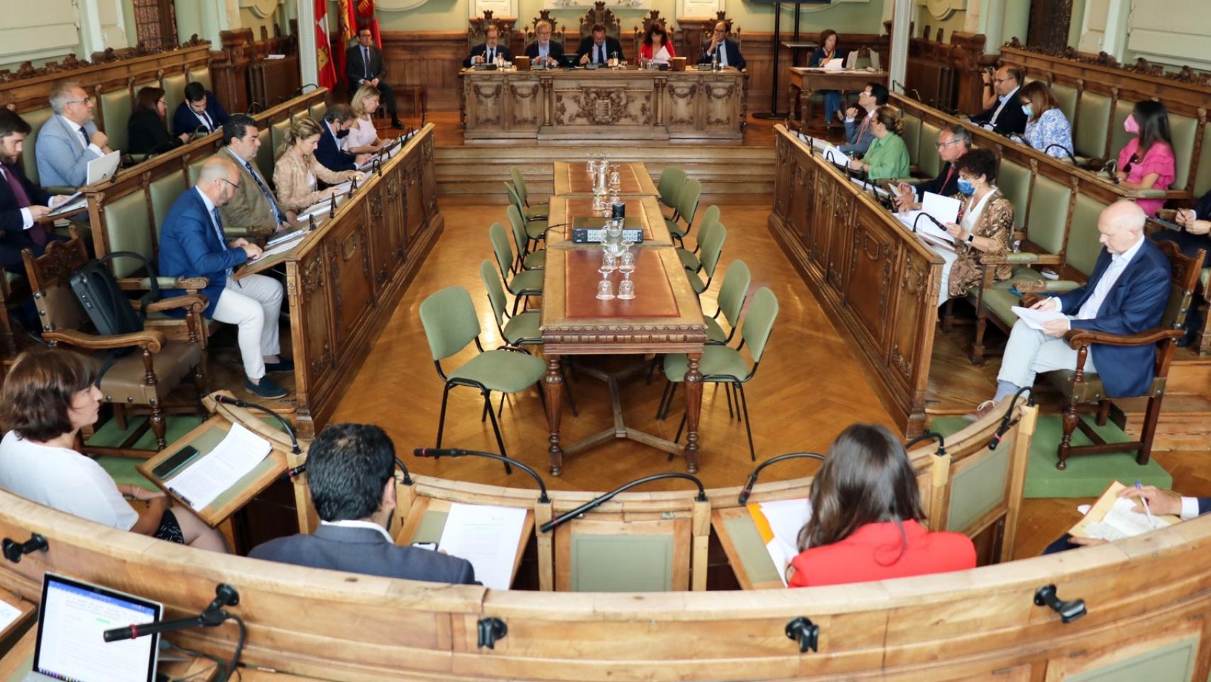 Imagen del Pleno Ordinario del Ayuntamiento de Valladolid de este lunes.