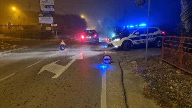 Imagen de archivo de la Policía Local en un control en Atzavares (Elche).