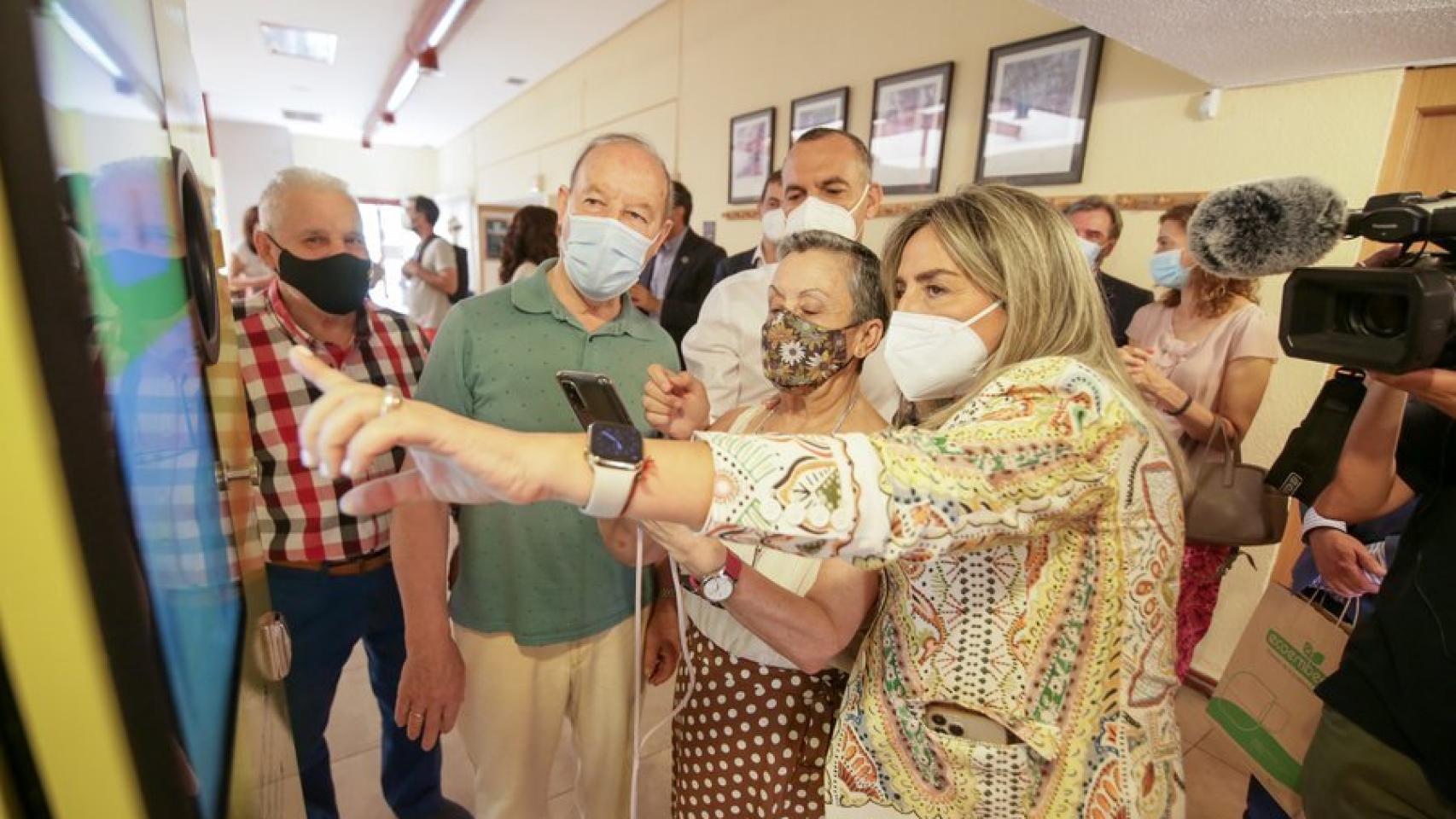 Visita oficial de la alcaldesa de Toledo, Milagros Tolón, este miércoles en el Polígono de Toledo