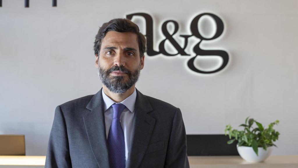 Álvaro Bueso-Inchausti.