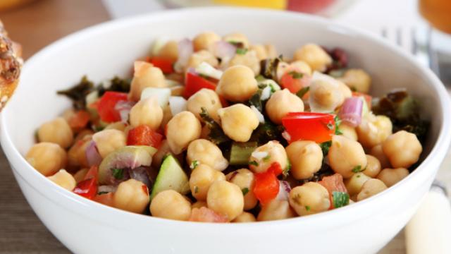 Receta de ensalada de garbanzos: muy fácil, rápida y fresquita