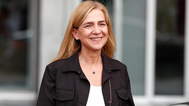 La infanta Cristina afronta con fortaleza su nueva vida.