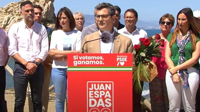 El ministro de la Presidencia, Félix Bolaños, durante el acto celebrado en el Peñón del Cuervo, en Málaga.