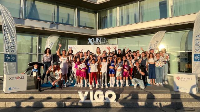 Los participantes de ‘Pequestrelas’ en Vigo.