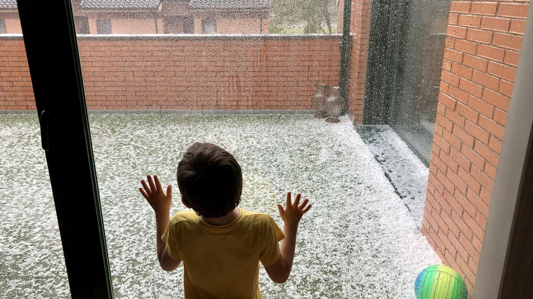 Imagen de archivo de una tormenta de granizo.