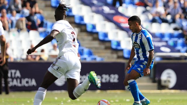 Un lance del partido entre el Dépor y el Albacete