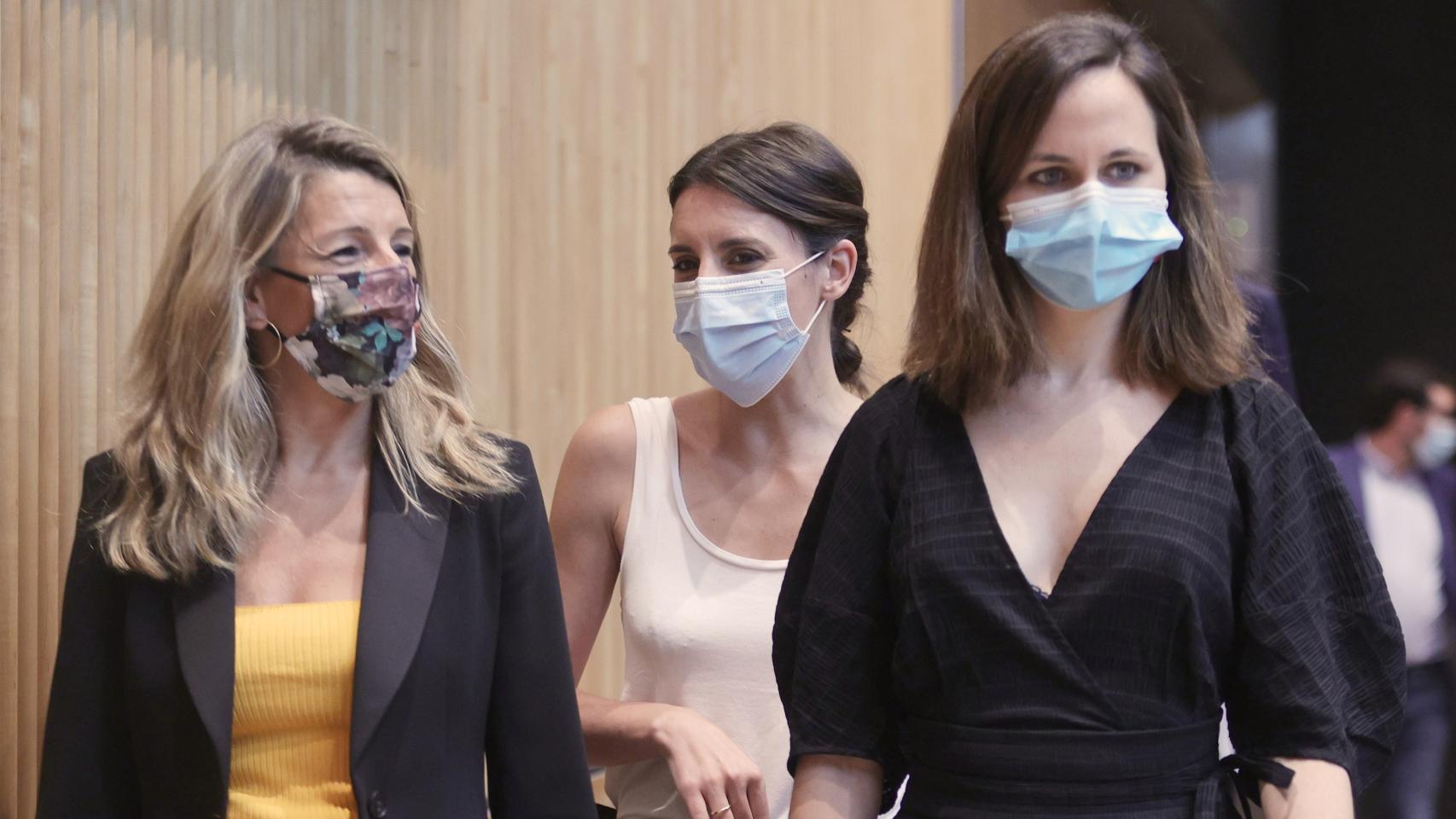 Yolanda Díaz, Irene Montero e Ione Belarra, en un encuentro de grupo parlamentario de Unidas Podemos.