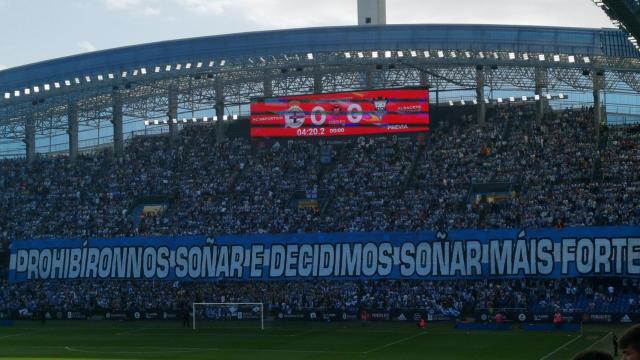 Pancarta en la final Dépor-Albacete en Riazor.