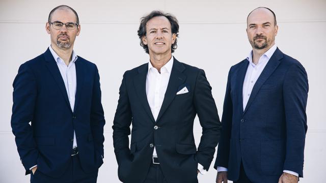 Unai Ansejo, Ramón Blanco y François Derbaix, los tres socios cofundadores de Indexa Capital y Bewater Funds.