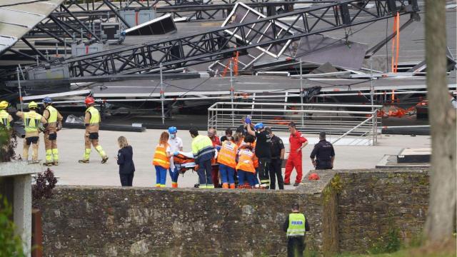 Derrumbe de parte del escenario principal de O Son do Camiño.