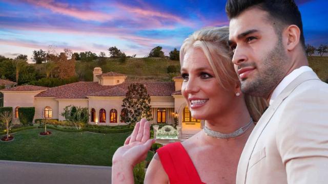 Britney Spears junto a su nueva casa en California en un montaje de JALEOS.