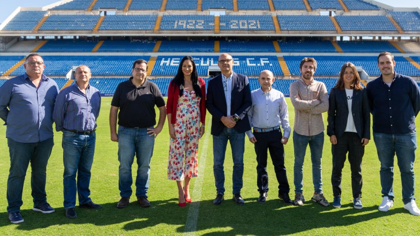 Imagen oficial de la comisión del centenario del Hércules.