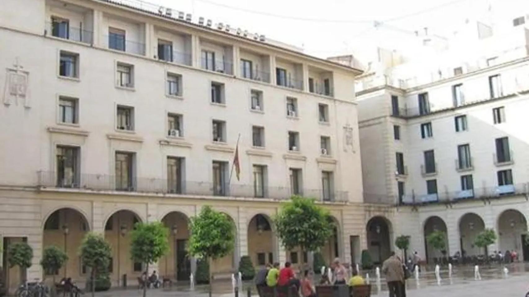 La Audiencia Provincial de Alicante.