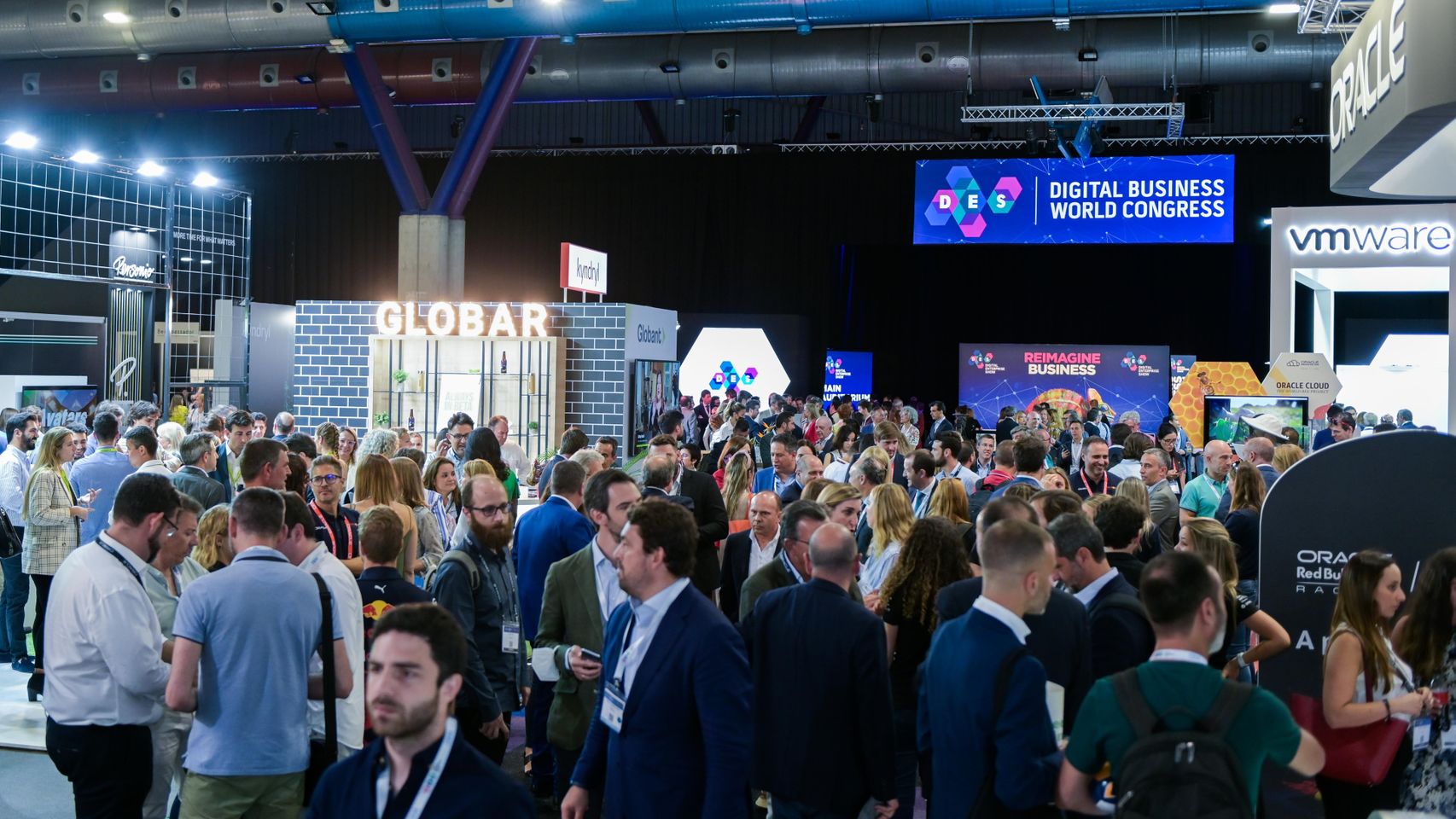 Imagen de los pasillos del Digital Enterprise Show (DES 2022), en su primera edición en Málaga.