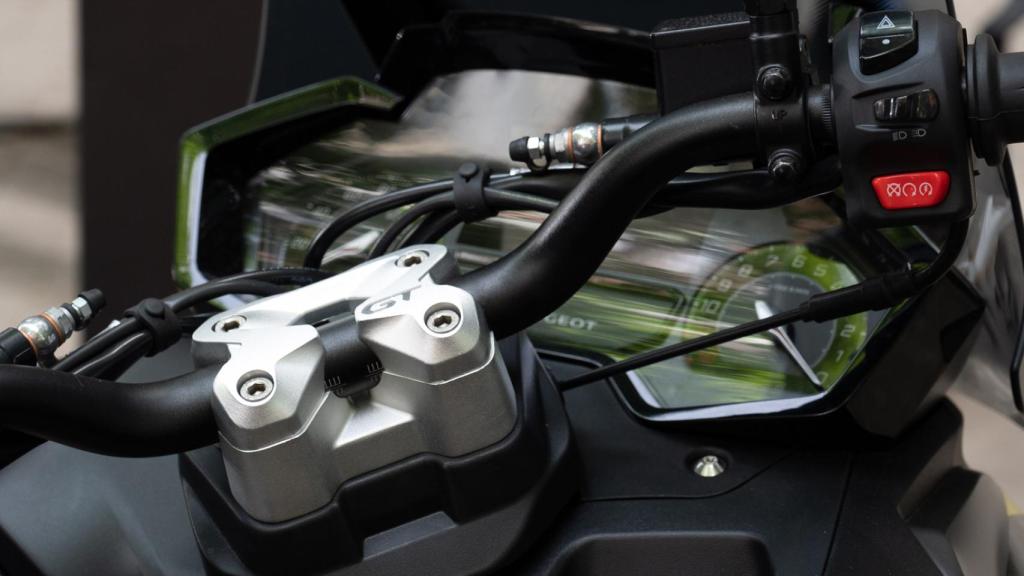 Cuadro de instrumentos del Peugeot Pulsion 125.