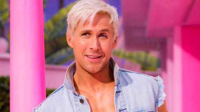 Así luce el Ken de Ryan Gosling en la película de ‘Barbie’ junto a Margot Robbie.