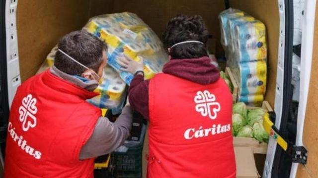 Voluntarios de Cáritas, en imagen de archivo.