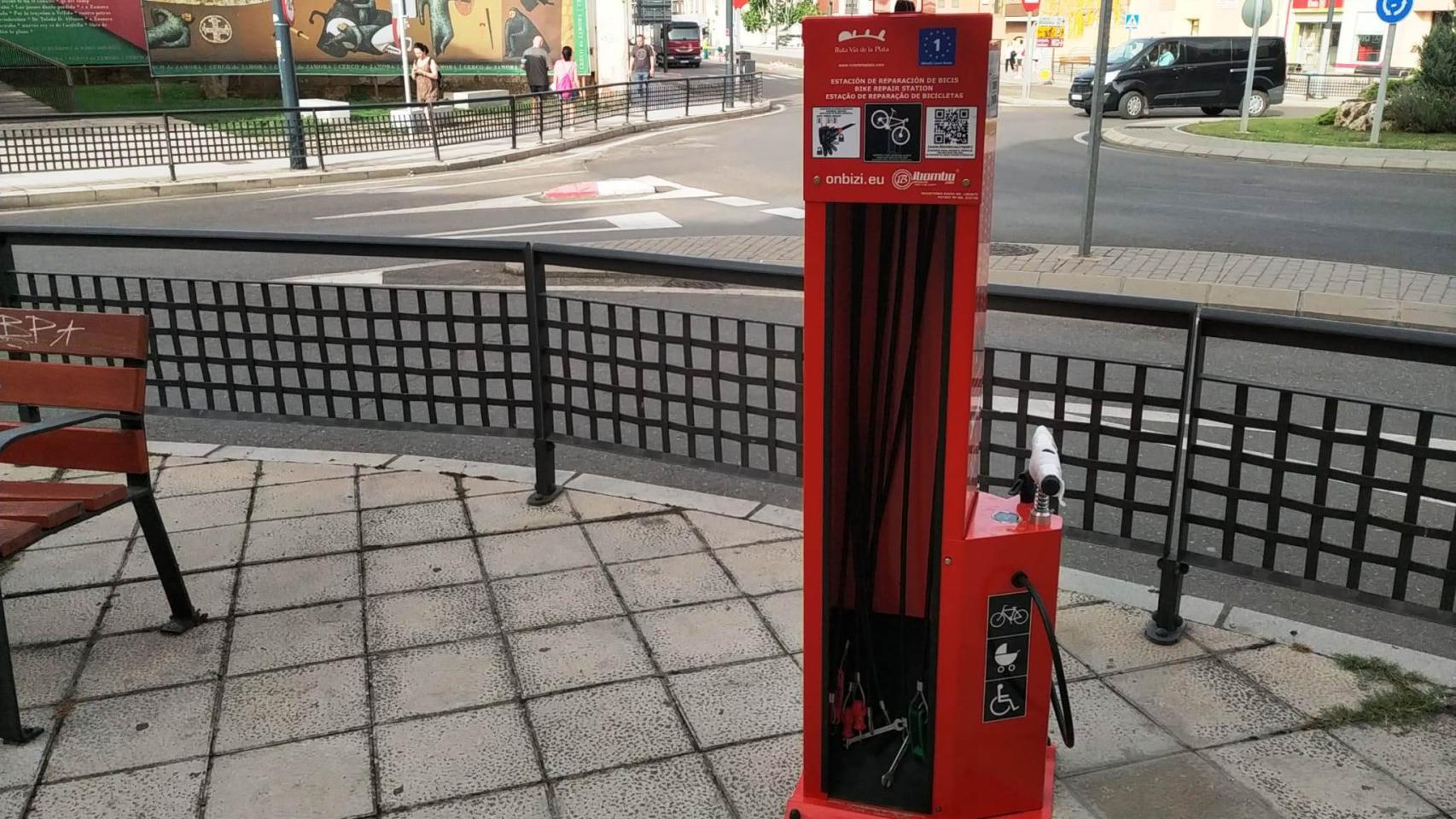 Estación de mantenimiento de bicicletas en Zamora