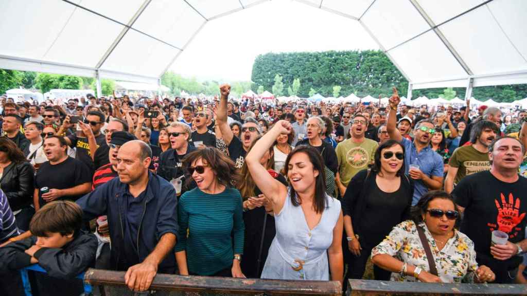 Imagen de archivo del Surfing the Lérez.