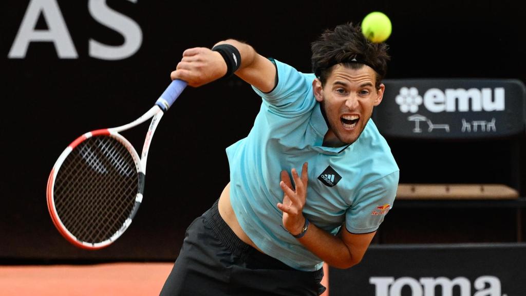 Dominic Thiem durante un partido de la gira de tierra batida