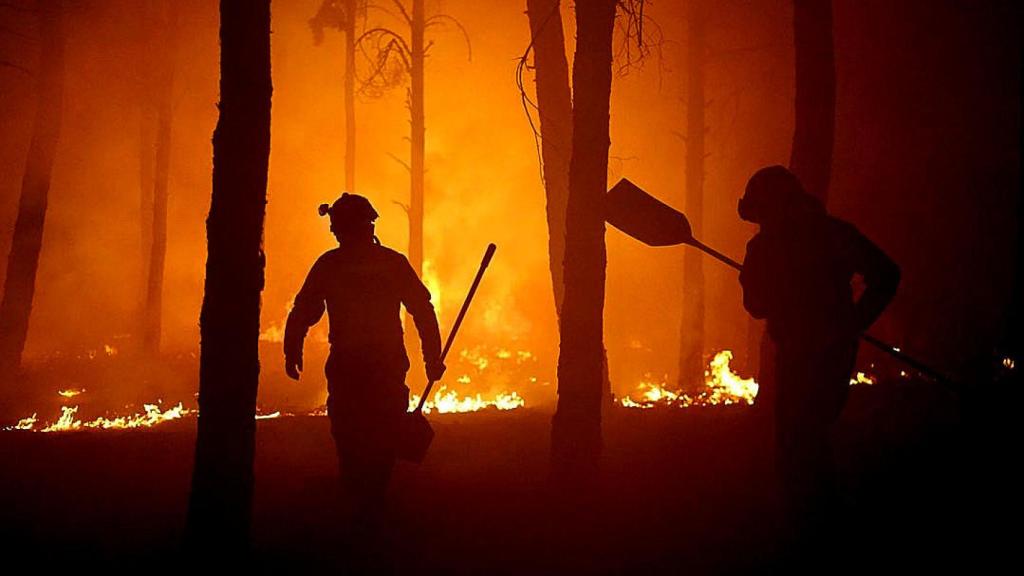 Imagen del incendio en la Sierra de la Culebra