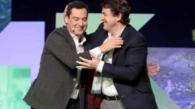 Juanma Moreno  y Mañueco en un acto de campaña