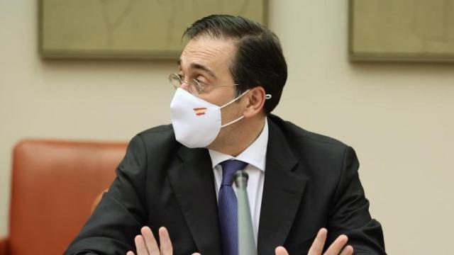 El ministro de Exteriores, José Manuel Albares, en la Comisión de Asuntos Exteriores del Congreso.