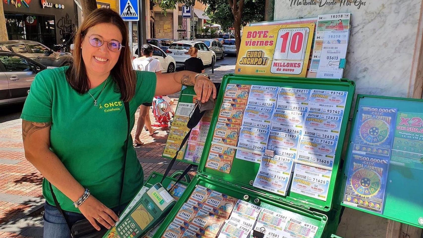 La vendedora de la ONCE, en una imagen.