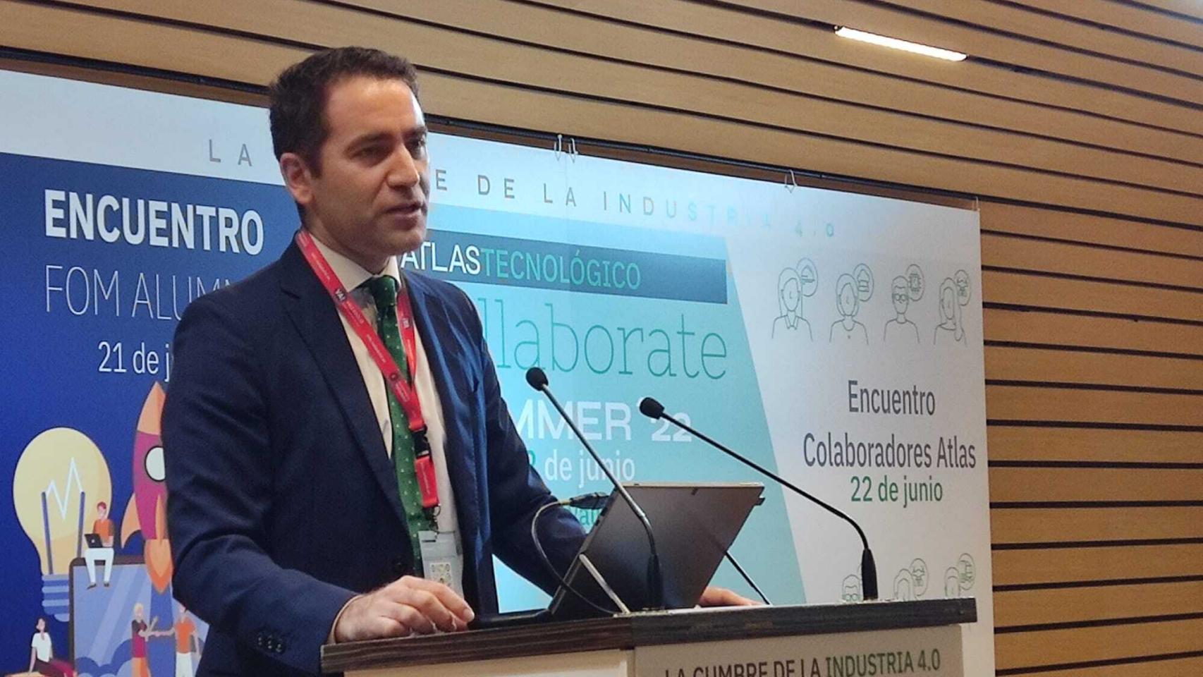 García Egea durante su charla en Valladolid