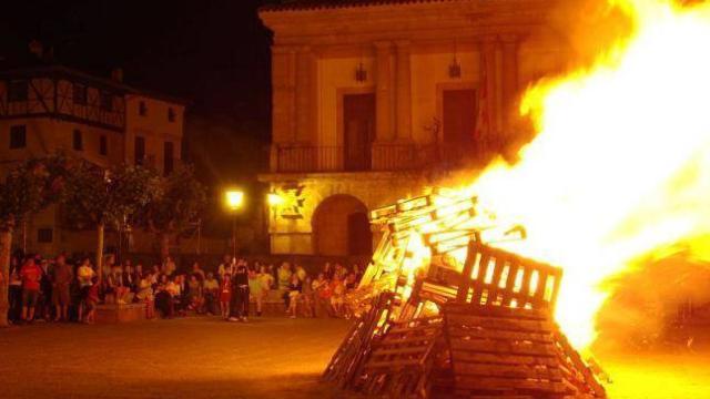 Hoguera de San Juan en Toro