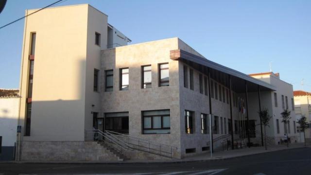 ¿En qué localidad de CLM están buscando operador para su centro de mayores?