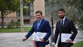 El portavoz de la Junta y el vicepresidente, Carlos Fernández Carriedo y Juan García-Gallardo, tras el Consejo de Gobierno de este jueves.