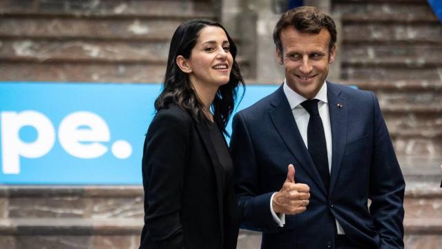 Emmanuel Macron e Inés Arrimadas, juntos en la cumbre de los liberales en Bruselas.