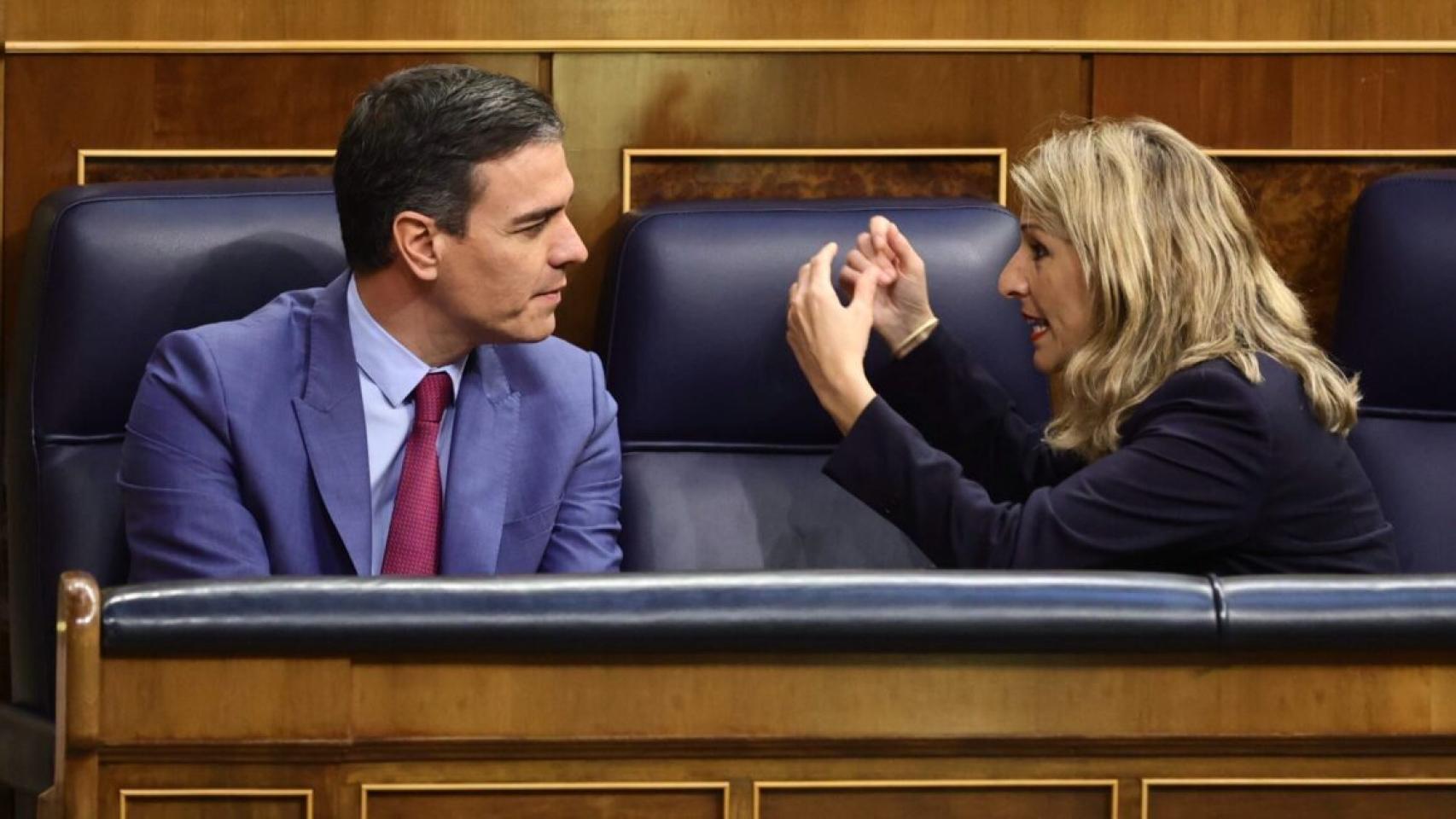 Pedro Sánchez y Yolanda Díaz, en el banco azul del Congreso de los Diputados, en una imagen de archivo