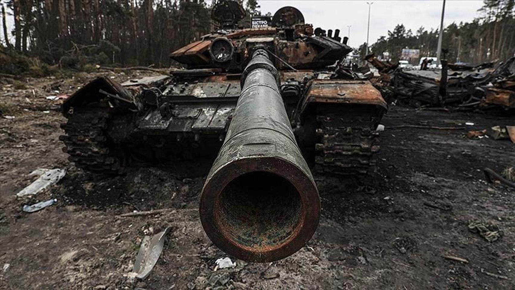 Tanque destruido.