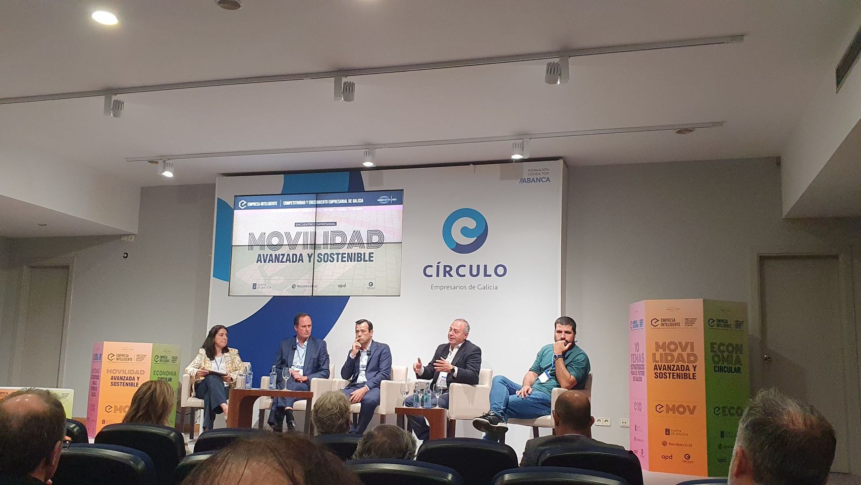 Ana Paúl, Carlos Botana, Eduardo Riveiro, Óscar Gómez y Emilio Froján en el Círculo de Empresarios.