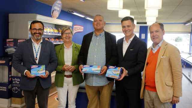 El ministro de Pesca namibio visita la sede del Grupo Nueva Pescanova.