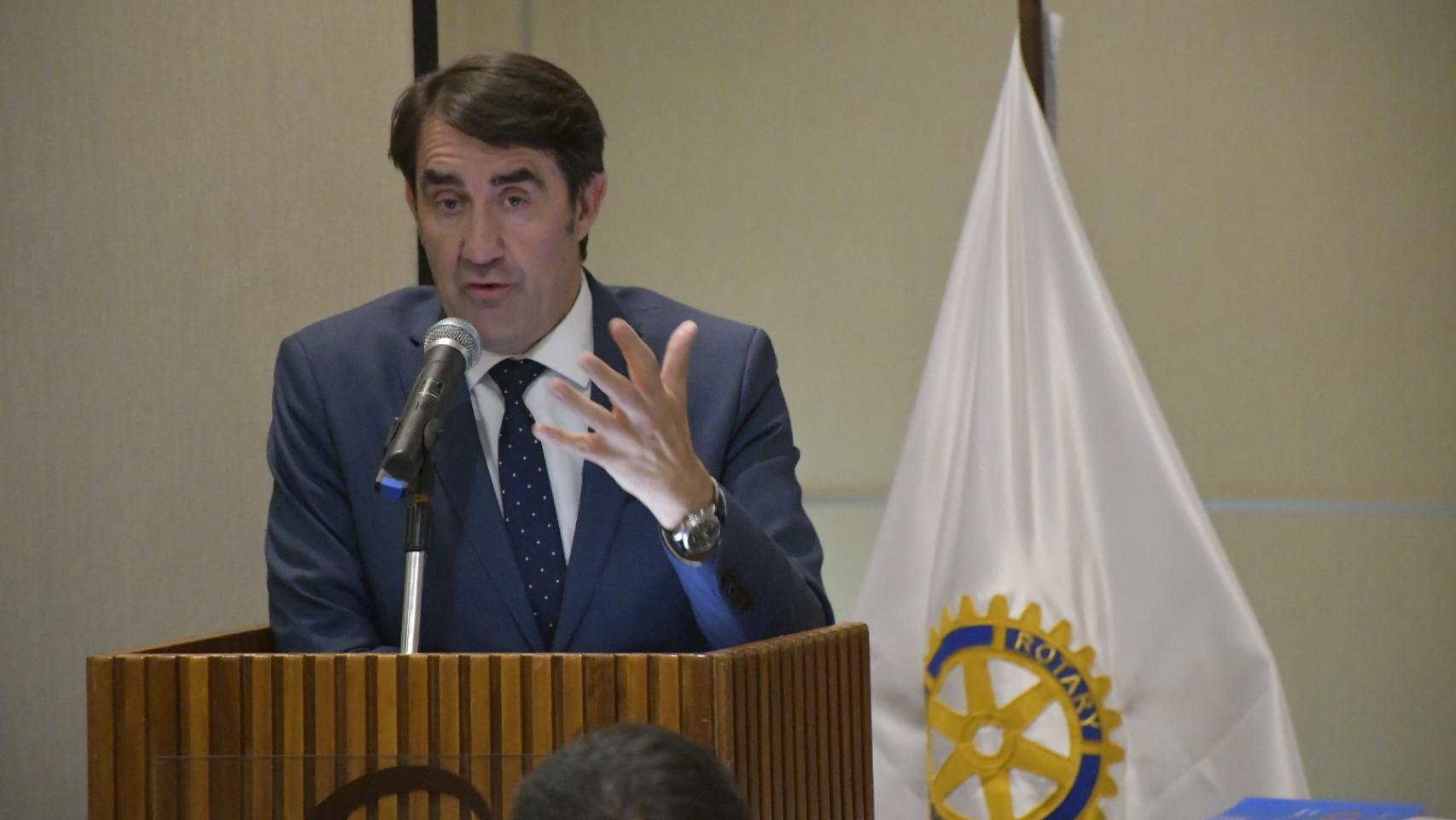 El consejero de Fomento y Medio Ambiente, Juan Carlos Suárez Quiñones