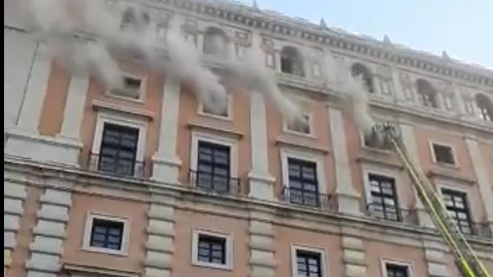 Incendio en el Alcázar. Foto: 112.